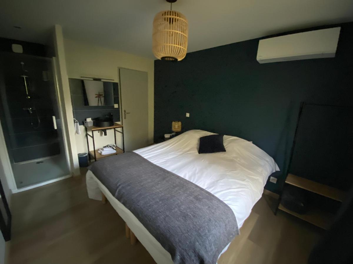 Hotel La Roseliere Saint-Quentin-Fallavier Exteriér fotografie